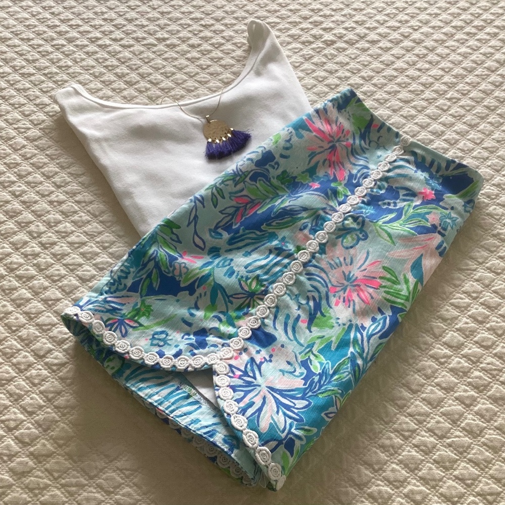 Lilly Pulitzer Patty Skort Coastal Blue Lion Around - Picture 2 of 9